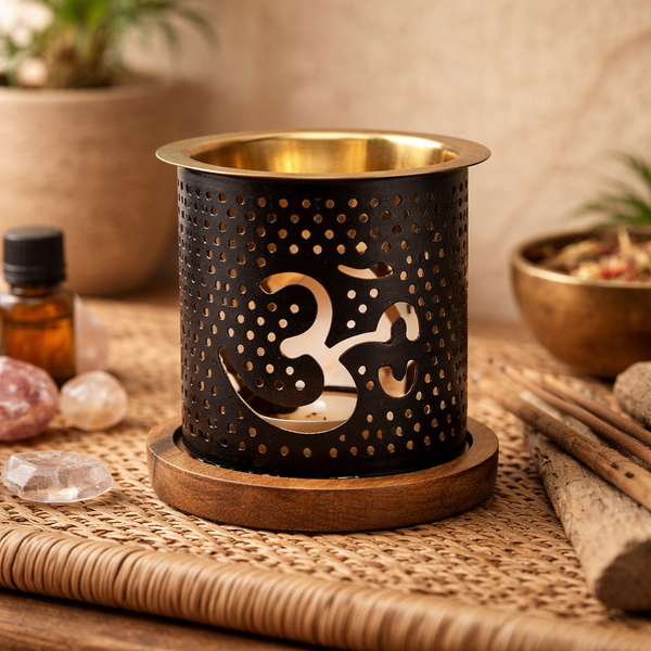 Aromafume Olieverdamper Ohm IJzeren Diffuser Met Koperen Reservoir 9x8.5cm
