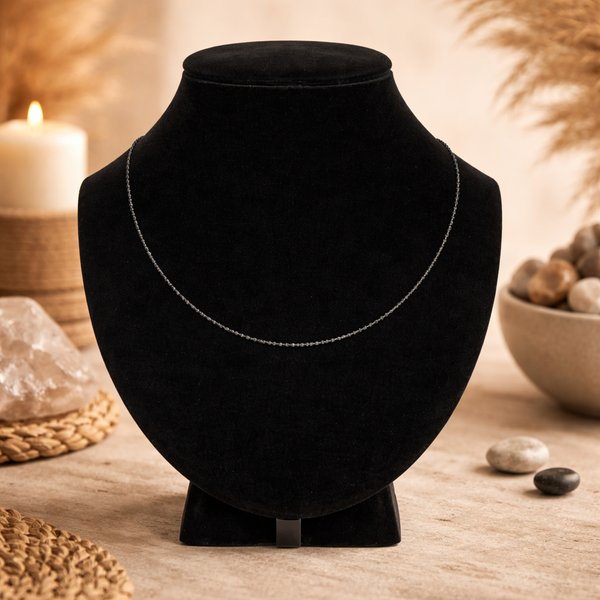 Zwarte Spinel Subtiel Collier Zilveren Slotje 44 cm Lengte
