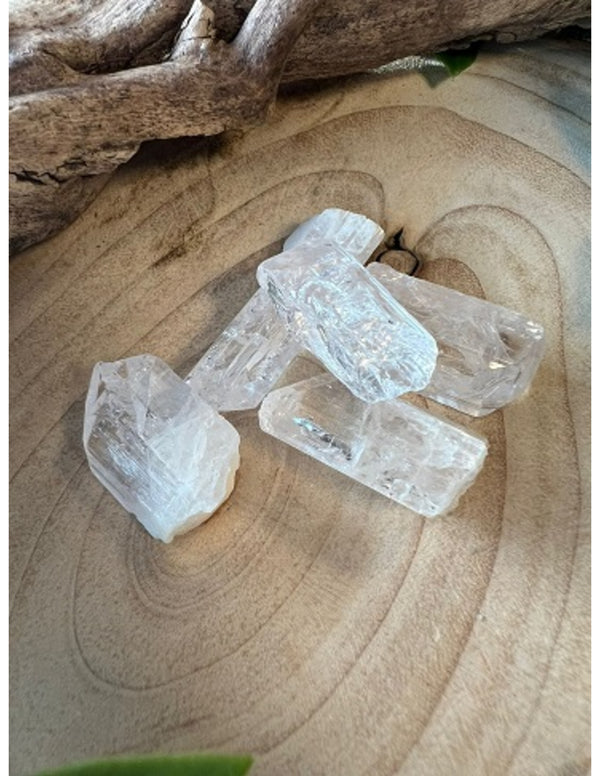Ruwe Edelsteen Danburiet (5-10 gram)