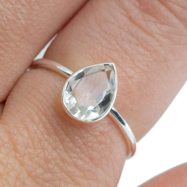Edelsteen Ring Bergkristal - 925 Zilver - Peervorm (Maat 17)