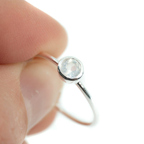 Geboortesteen Ring Maansteen Juni - 925 Zilver - Zilverkleurig (Maat 17)