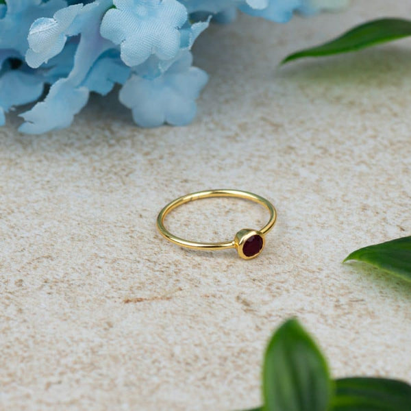 Geboortesteen Ring Robijn Juli - 925 Zilver Verguld (Maat 17)
