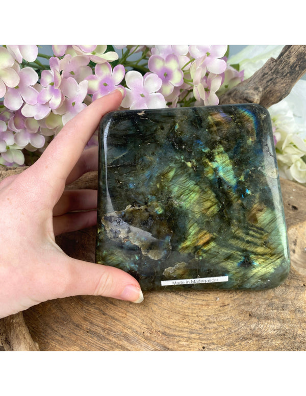 Labradoriet Sculptuur Madagaskar Mystieke Edelsteen Decoratie Blauwgroene Glans