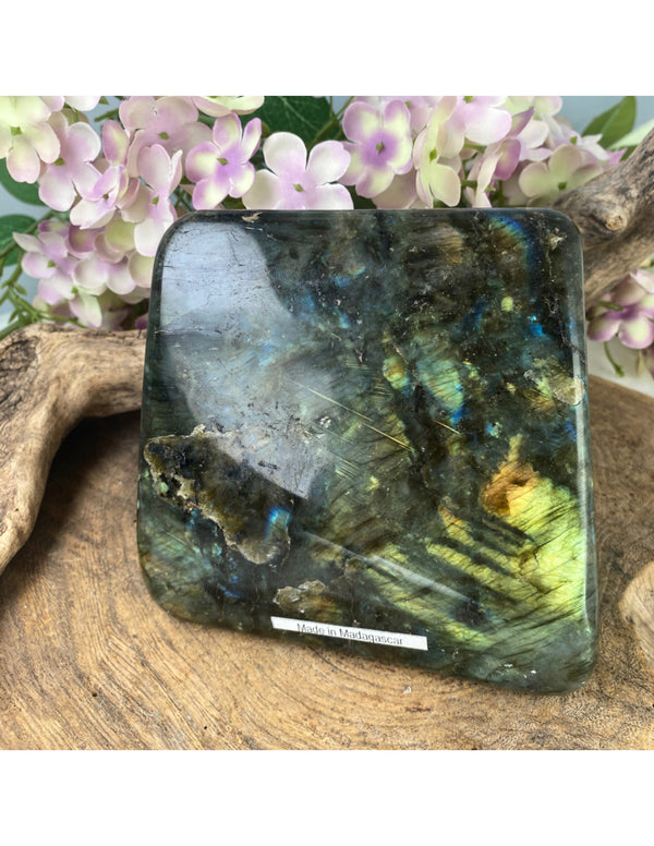 Labradoriet Sculptuur Madagaskar Mystieke Edelsteen Decoratie Blauwgroene Glans