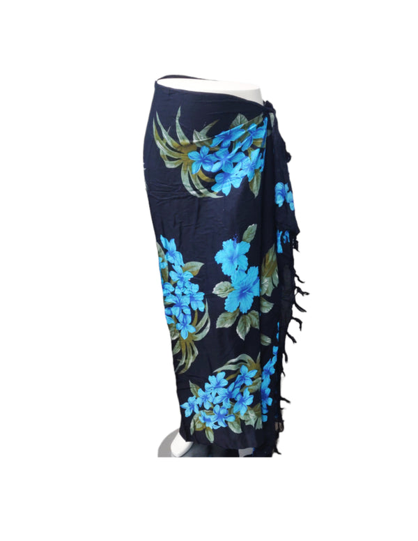 Om Namaste Sarong - 634 - Blauwe Bloemen op Zwart
