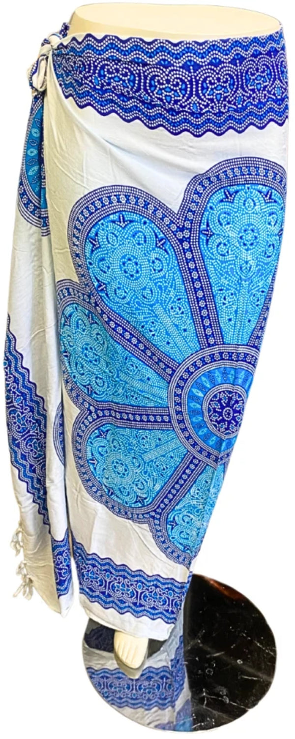 Om Namaste Sarong - 657 - Blauwe bloem op wit