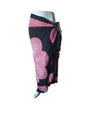 Sarong - 007 - Roze bloem op zwart van Om Namaste - Pareo Saunadoek Wikkeljurk