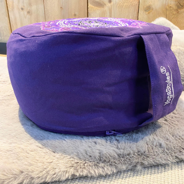 YogaStyles meditatiekussen paars lotus ohm borduursel India productie