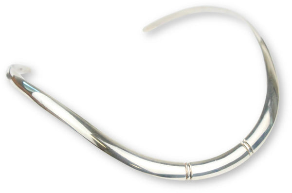 Zilveren regide collier nr.01