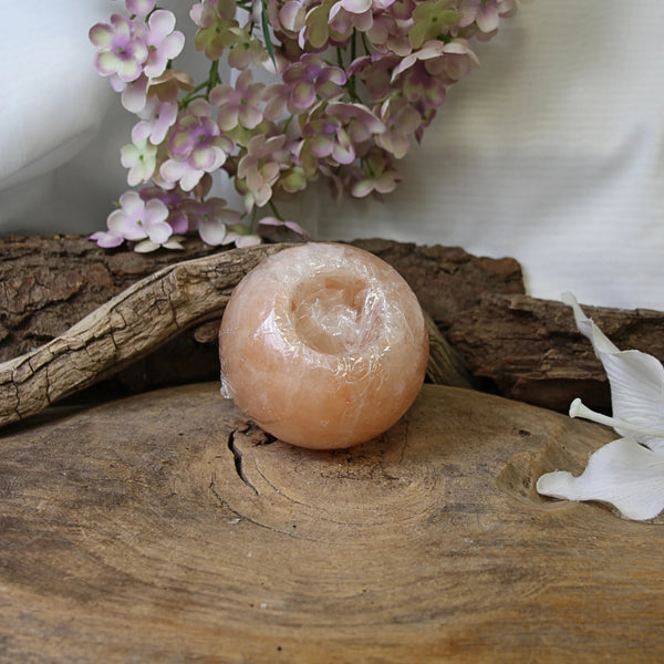 Zoutsteen Waxinelichthouder Oranje/Roze Bol (660 gram) 8 x 7.5 cm