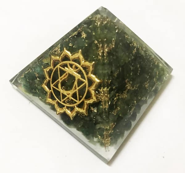 Orgonite Piramide Groene Aventurijn - (65 mm)