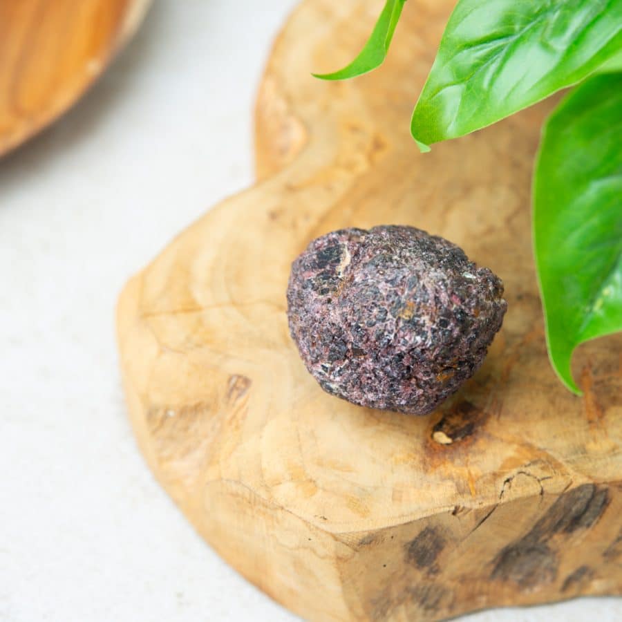 eerste chakra edelsteen granaat