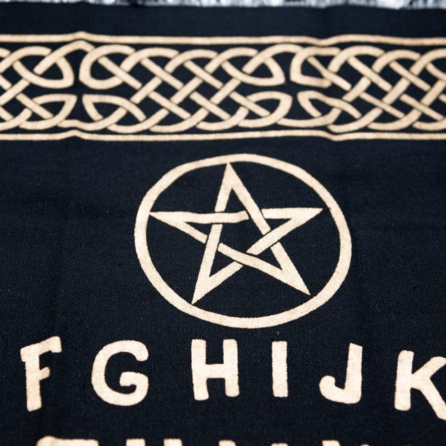 pendel mat pentagram zwart met goud