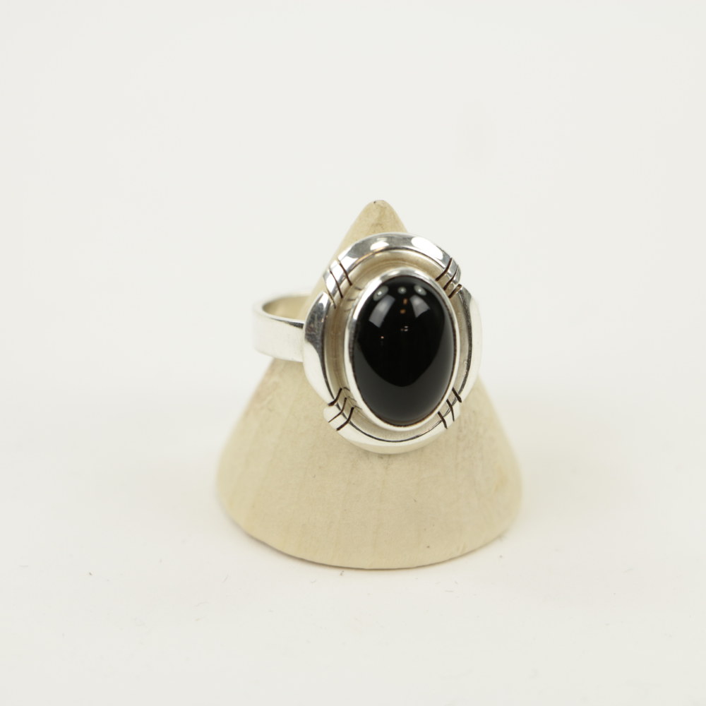 Zilveren Ring met Zwarte Onyx Maat 18 - Verstelbaar - Model 2 (Sterling Zilver 925)