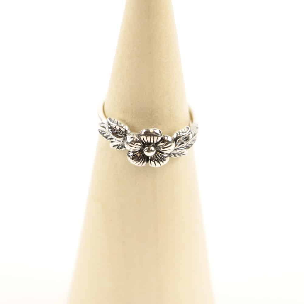 Zilveren Ring met Bloem Detail, Mt. 7/55